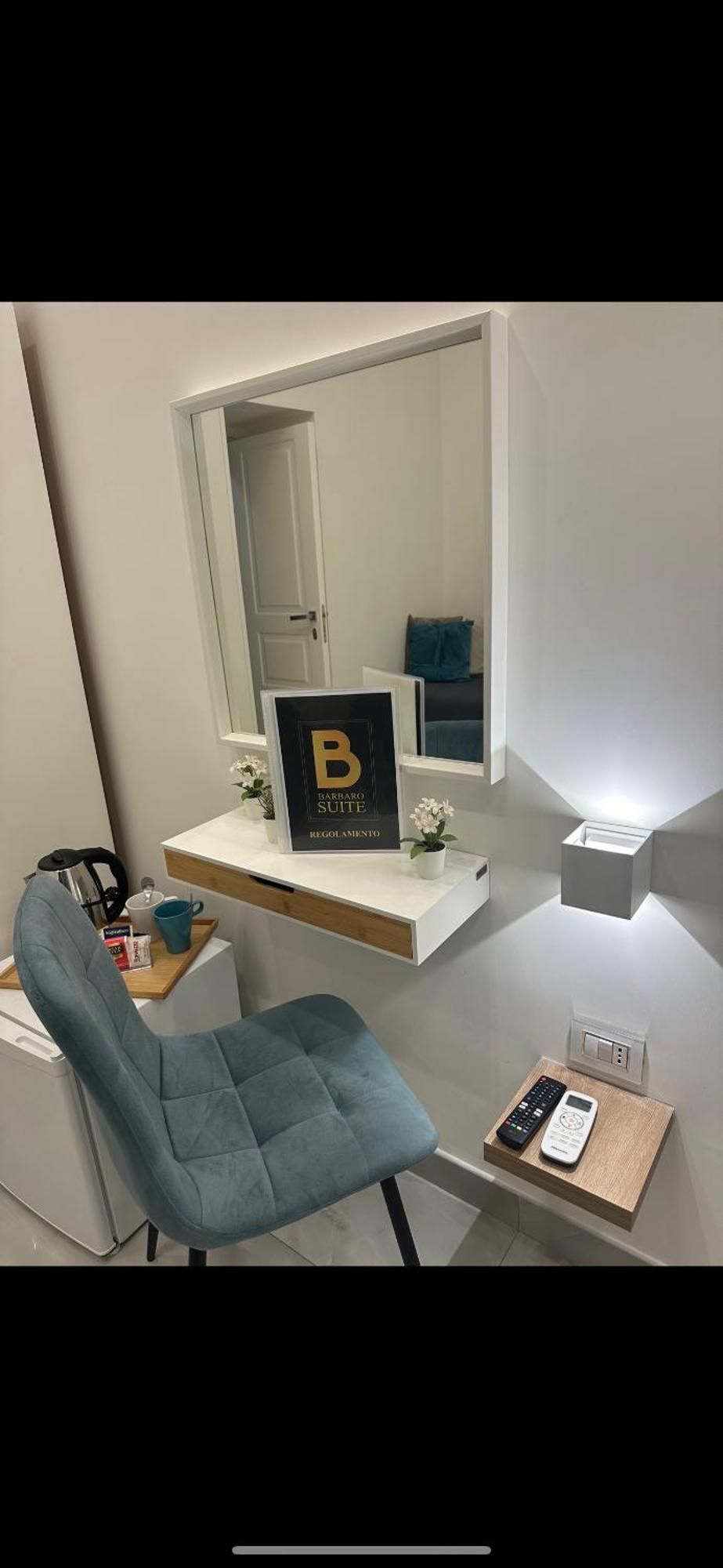 נאפולי Barbaro Suite & Apartment מראה חיצוני תמונה