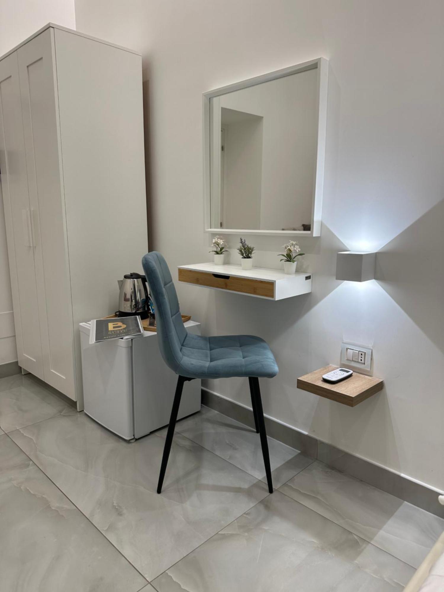 נאפולי Barbaro Suite & Apartment מראה חיצוני תמונה